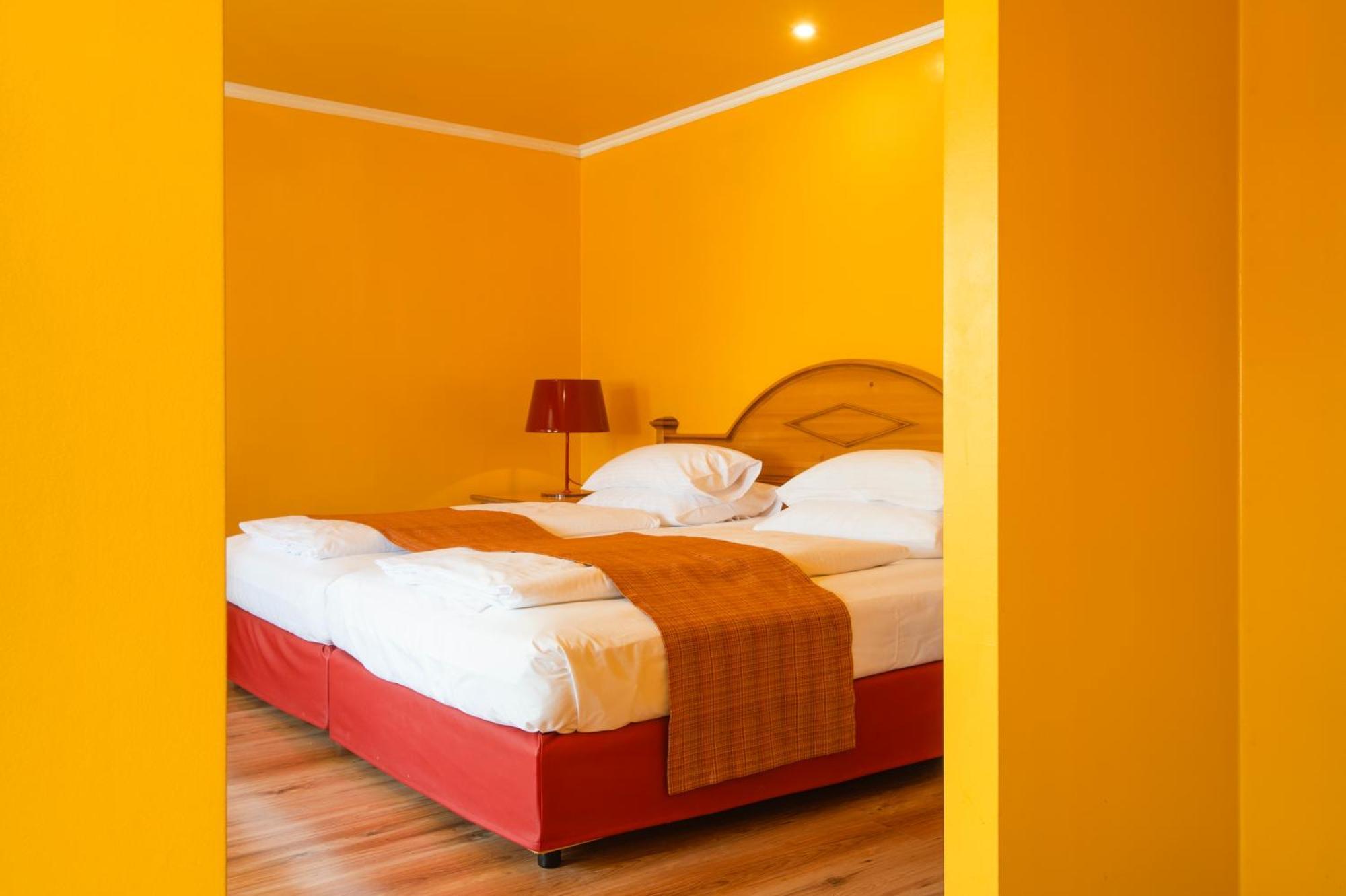 Werners Boutique Hotel Фюрт Экстерьер фото